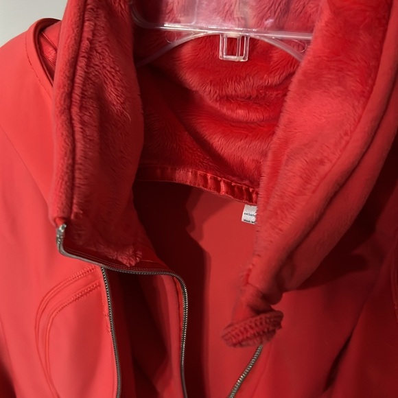 Lululemon jacket - Picture 2 of 6